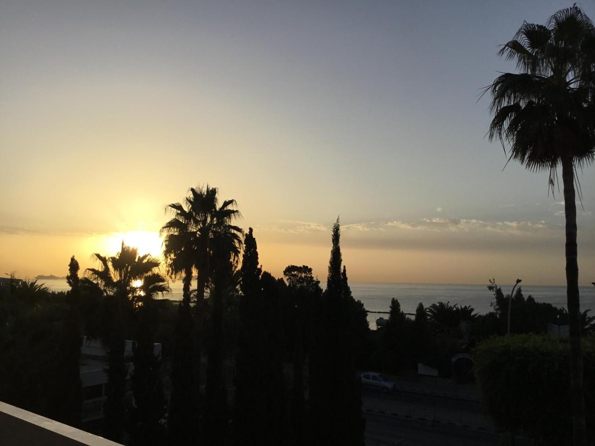 Sea View Apartament *
